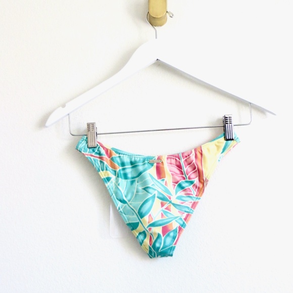 NEW! Kenny Flowers THE TORTOLA Sporty Bikini Bottom Tropical SZ S - Picture 13 of 14